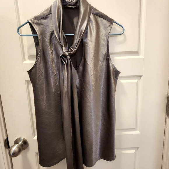 Nine West 95%polyester but super silky soft charcoal grey top - Picture 1 of 8